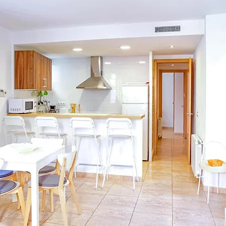 In Tossa De Mar, Girona With Wifi Apartment *