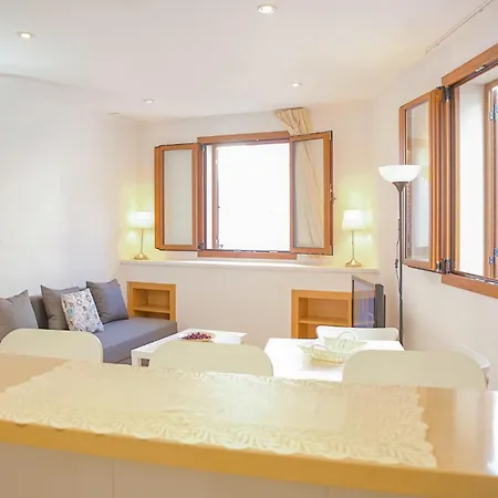 Cozy In Tossa De Mar, Girona